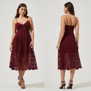 ASTR the label lace A line midi dress